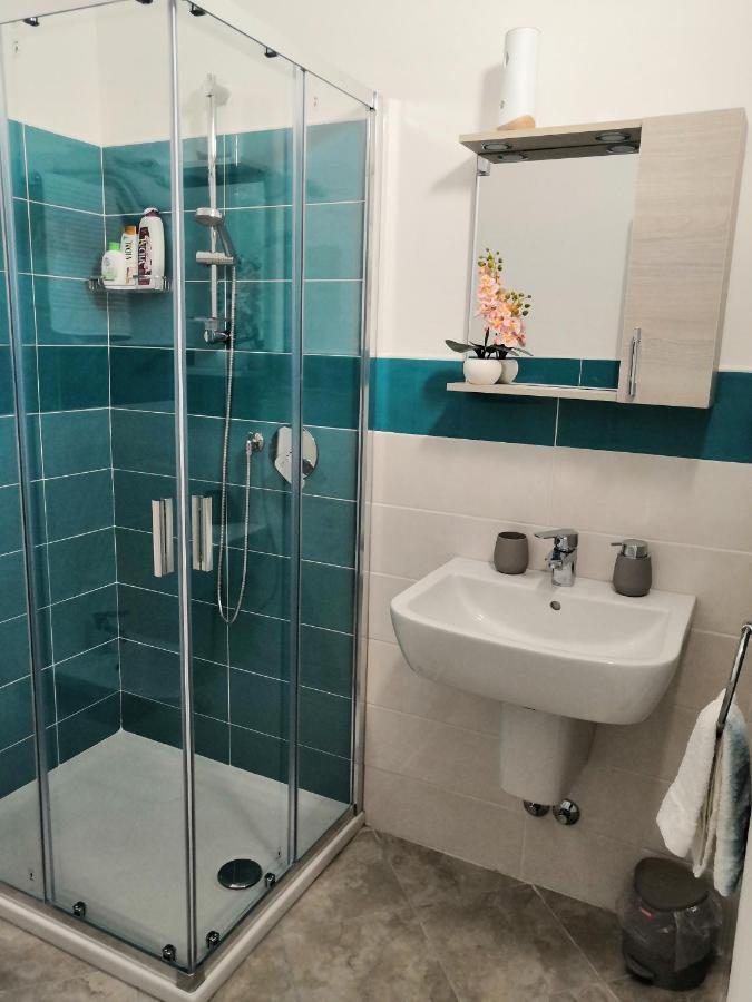 Отель Casa Sabina Интра Экстерьер фото